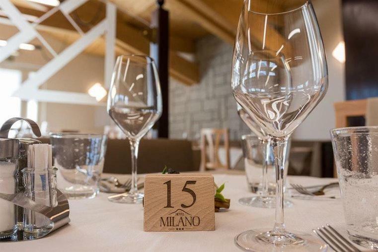 Hotel Milano Tione di Trento Exteriér fotografie